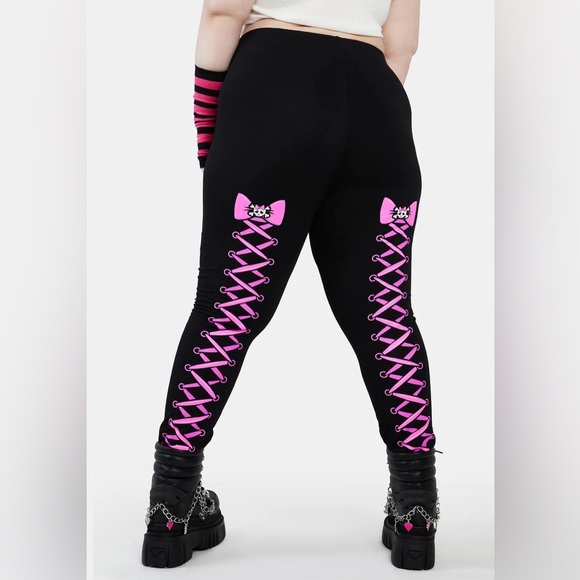 Leggings with pink lace up & skulls with bow - Picture 3 of 5
